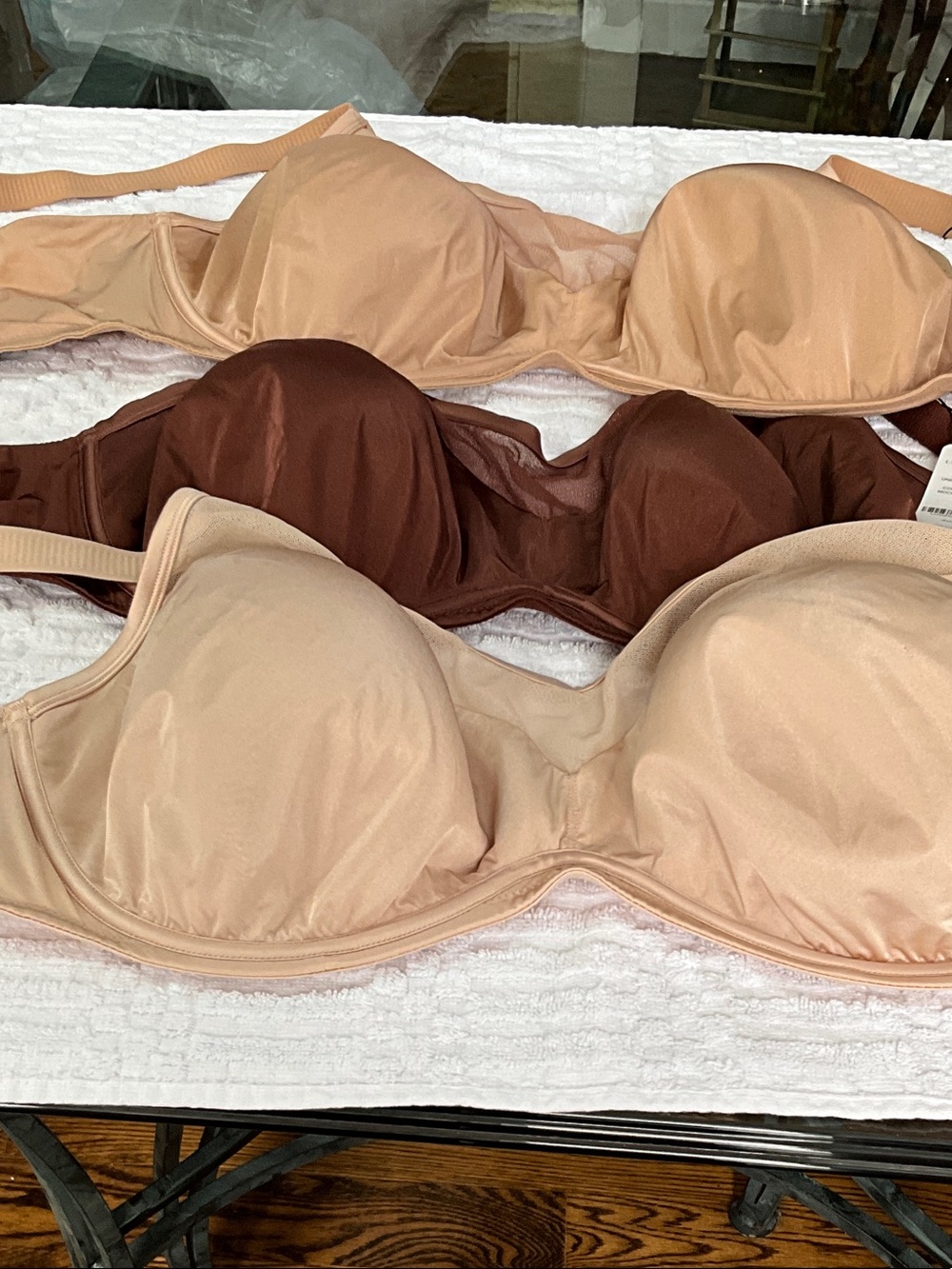 Everyday T-Shirt Bra in Nude, Beige & Brown - Smooth Support